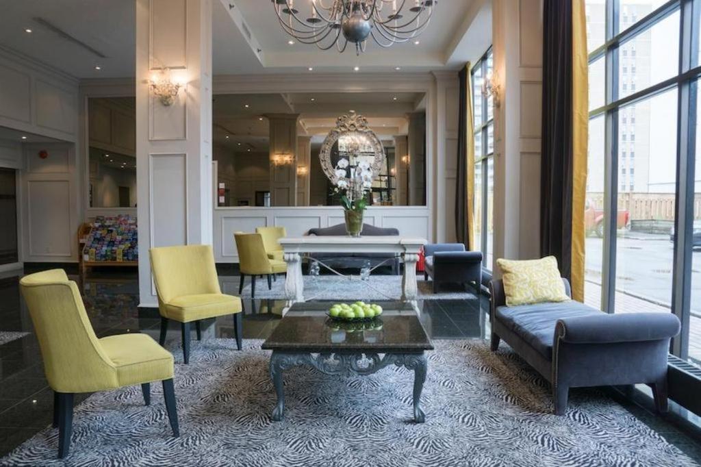 טורונטו The Roehampton Hotel מראה חיצוני תמונה
